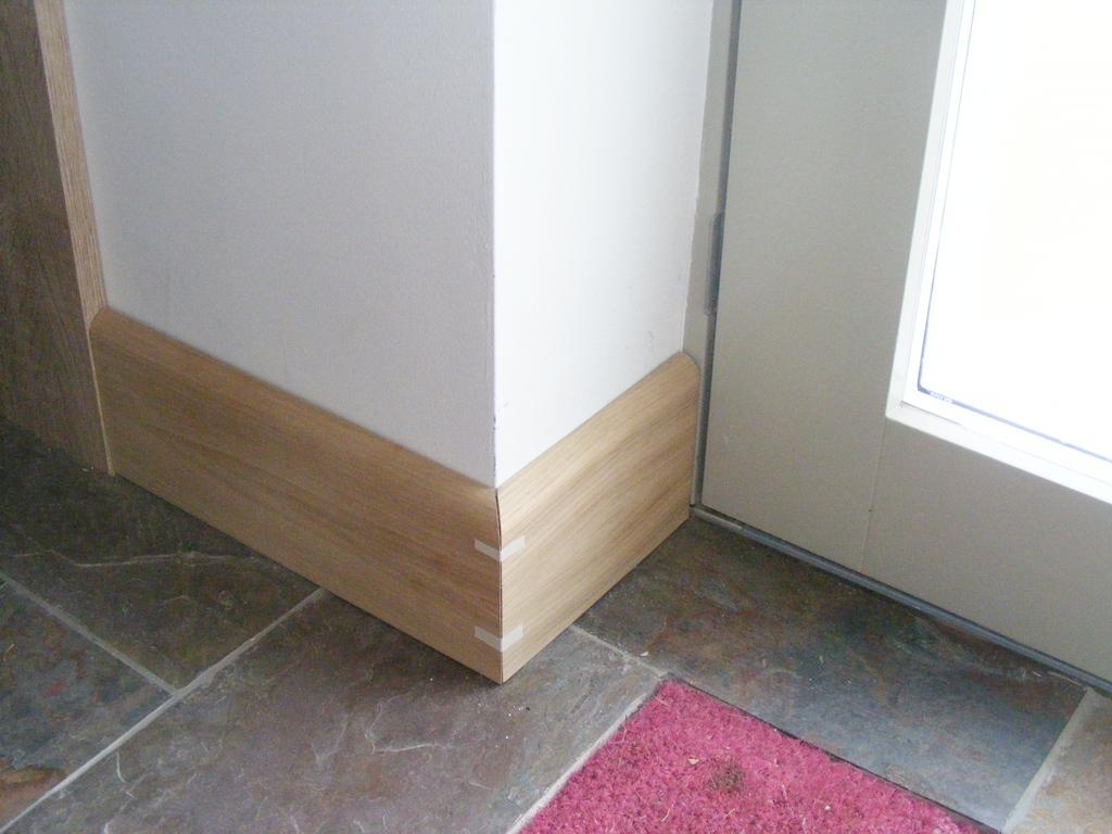 Coastal Charm with a Dash of Durability: MDF Skirting Boards in UK Seaside Abodes