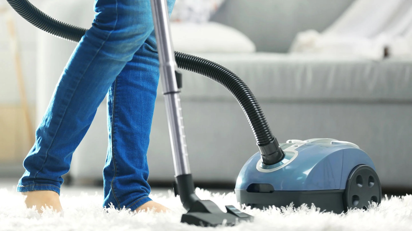 Fresh Spaces: Unpacking the Benefits of Professional Odor Removal Services