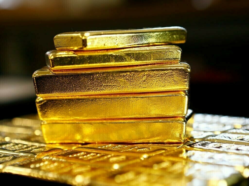 The Silver Lining: Why Silver Bullion is a Smart Investment Choice in Canada