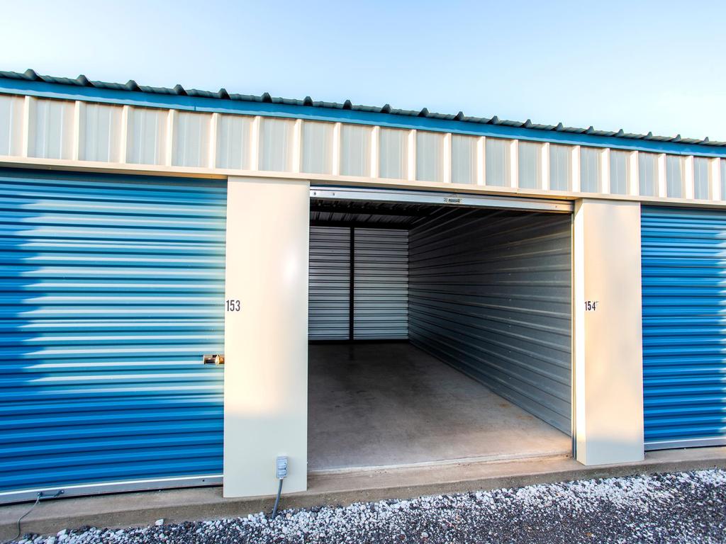 Eco-Friendly Storage Practices at Wong Chuk Hang Sing Teck